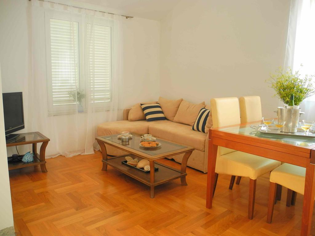Apartments Antonela Jezera Exterior foto